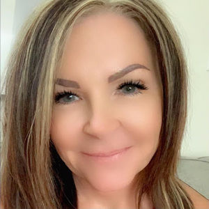 Meet your Posher, Angie